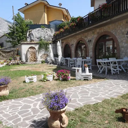 Bed & Breakfast La Tana Dell'orso Villalago