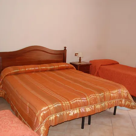 La Tana Dell'orso Bed & Breakfast 3*