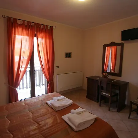 Bed & Breakfast La Tana Dell'orso Villalago