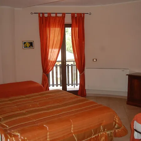 La Tana Dell'orso 3* Villalago