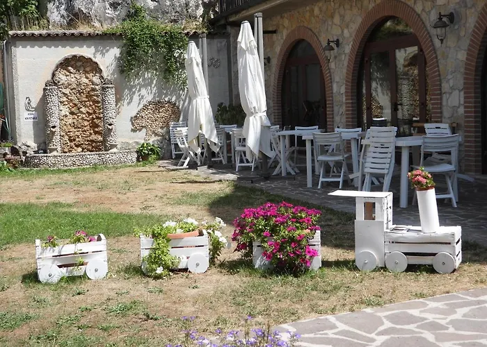 Oda ve Kahvaltı La Tana Dell'orso Villalago